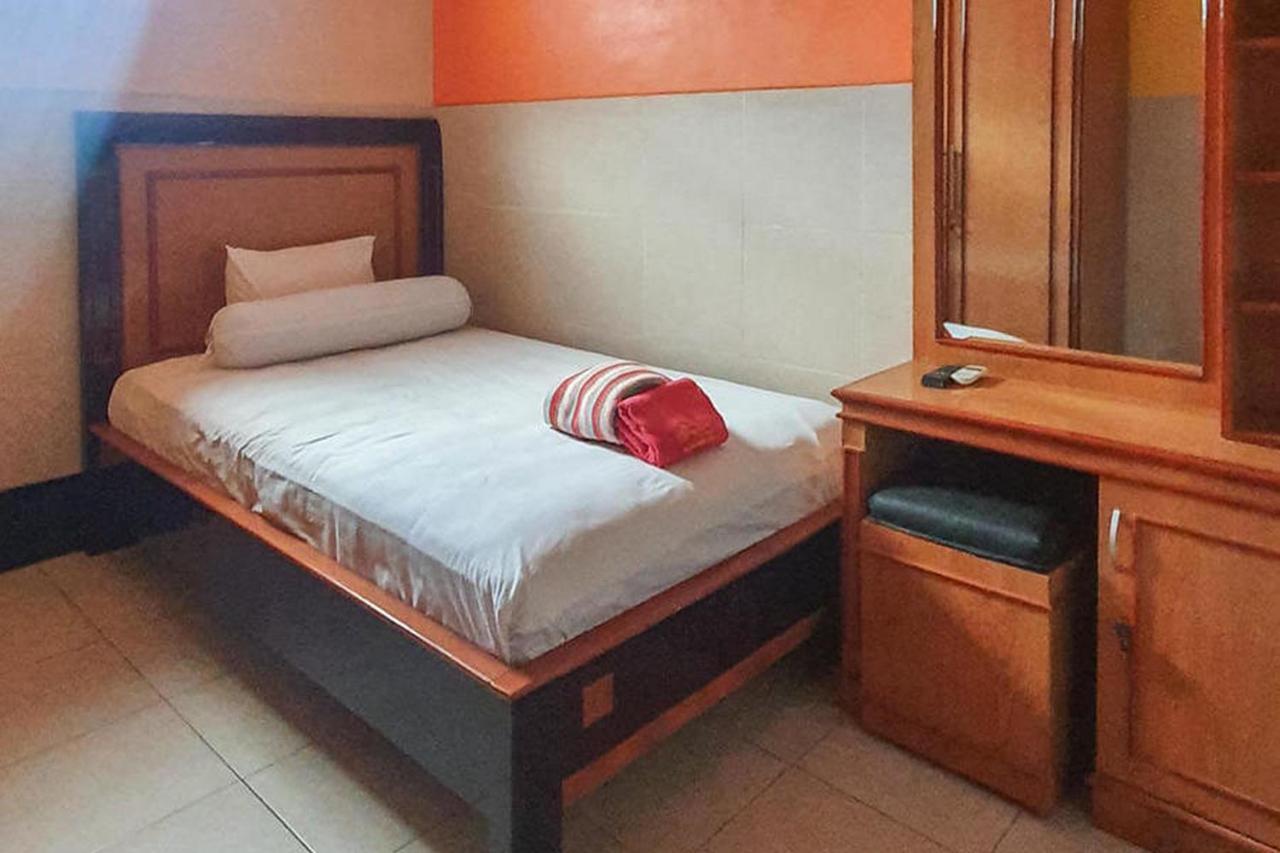 Homestay Gayatri Sawojajar Near Univ Negeri Malang Kampus 2 Mitra Reddoorz 외부 사진